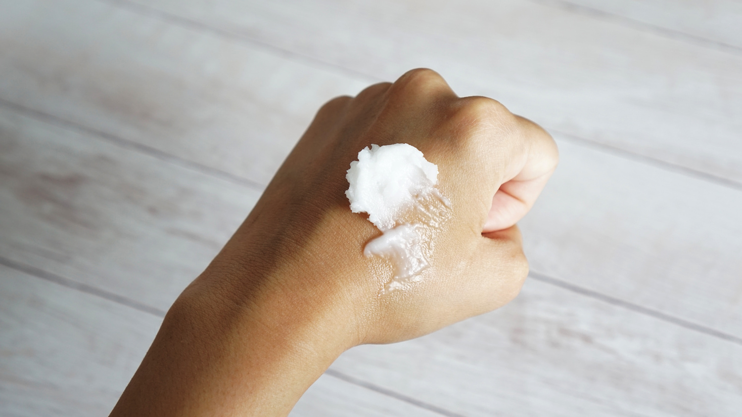 CBDのバームってどんなもの？？クリームとの違いは？？